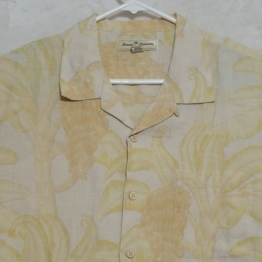 Tommy Bahama Men's Shirt Large Linen Hawaiian Short Sleeve Leaves